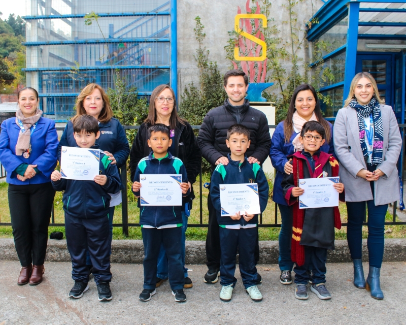 Cursos reciben reconocimiento por Campaña de Cuaresma 2026